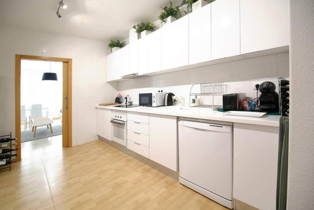 Apartamentos Puerto Nova Картахена Экстерьер фото